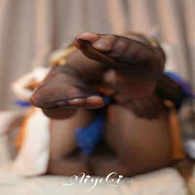 [铃木美咲(Misaki Suzuki)] 美脚的赐福 布洛妮娅